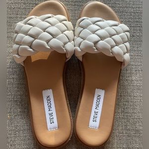 NWOT Steve Madden Braided sandals